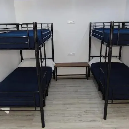 Apartment Welcoming In 652 M² 8 People